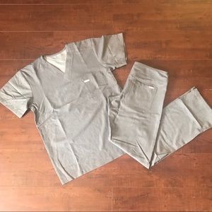 BRAND NEW FIGS SCRUB SET